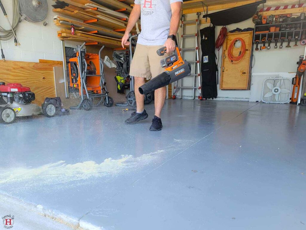 must have tools: RIDGID jobsite blower in garage