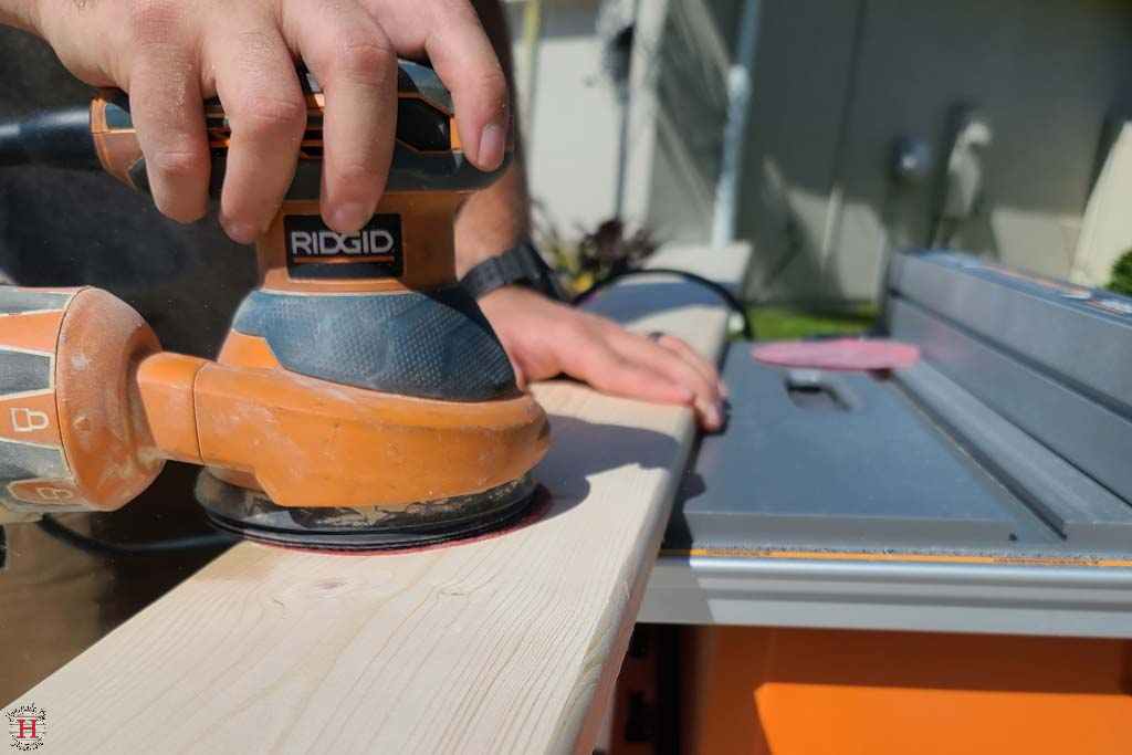 an orbit sander is a great tool for DIYers 